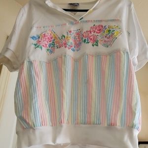 Vintage 80's/90's adorable shirt w/ shoulder pads!
